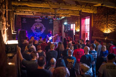 cheltenham frog and fiddle