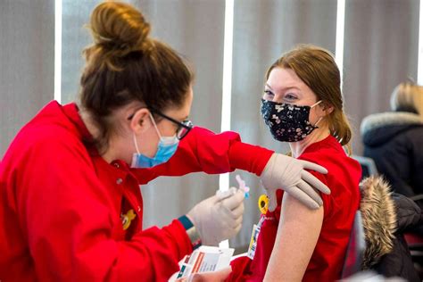 chemists offering covid vaccinations