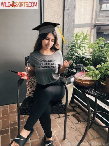 cherry bitty nude itty