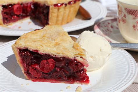 Cherry Pie A La Mode