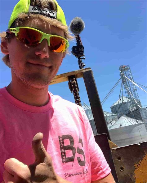 chet larson net worth