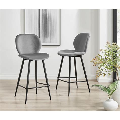 Chic Bar Stools Set
