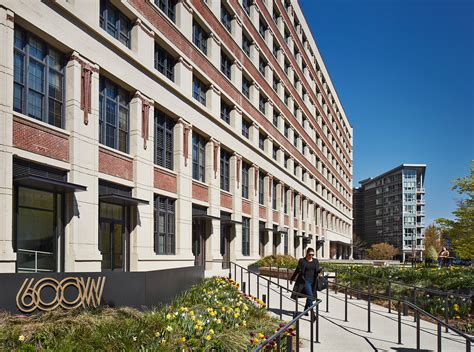 Discover the Hidden Gems of Chicago Ave: A Thriving Stretch You Can't Miss