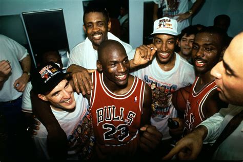 chicago bulls championships 90s