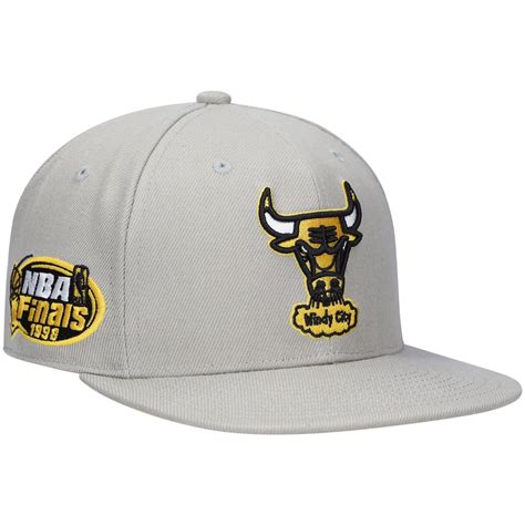 chicago bulls hardwood nba fitted caps