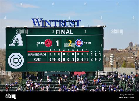 chicago cubs scoreboard message
