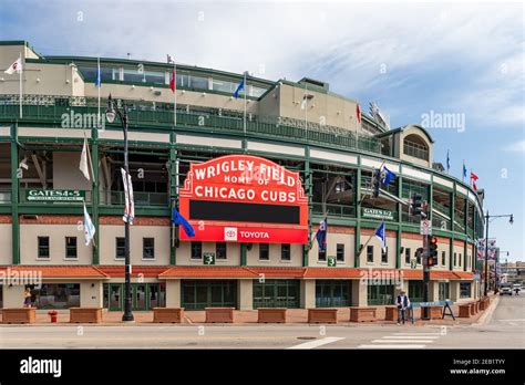 chicago cubs store wrigley field