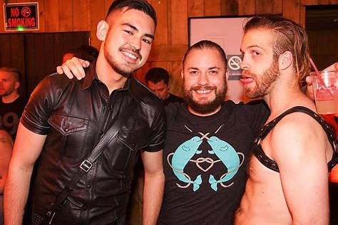 CHICAGO GAY LEATHER BARS