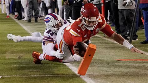 chiefs vs bills score 2022