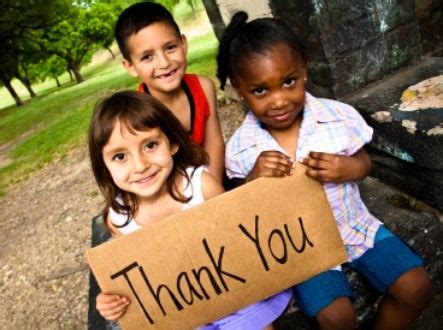 Anak-anak bersyukur
