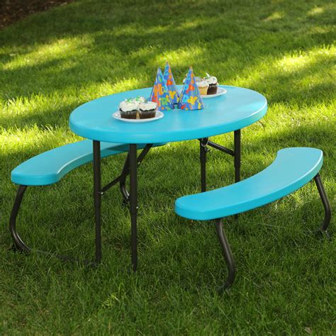 childrens picnic table and chairs