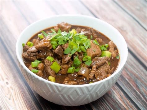 chili with stew meat and beer