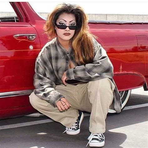 chillin with the cholas