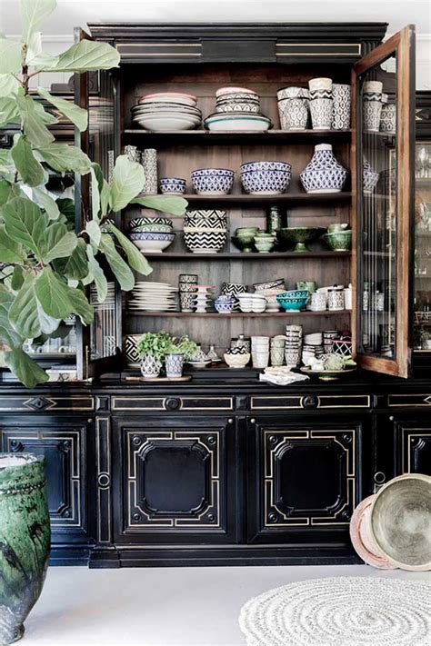 China cabinet styling