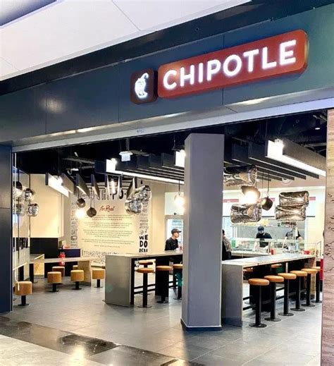 Chipotle Restaurant Ambiance