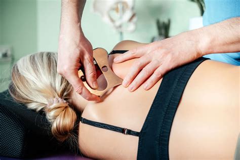 Chiropractor Scraping Technique