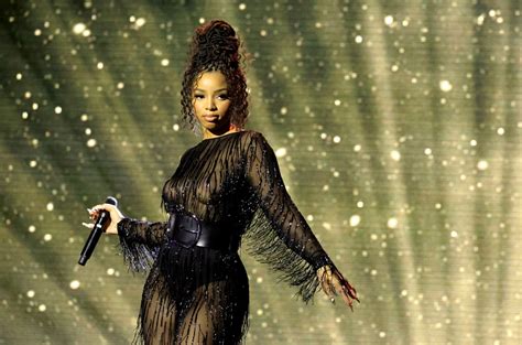 chloe bailey how does it feel