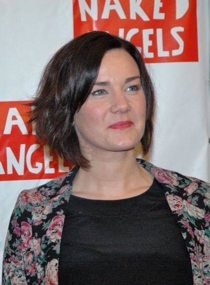 Chloe Moss Writer: Unlocking Insights into Her Unique Voice