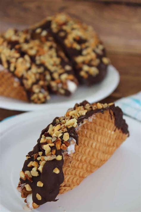 How to Make a Chocolate Taco Cake (With images
