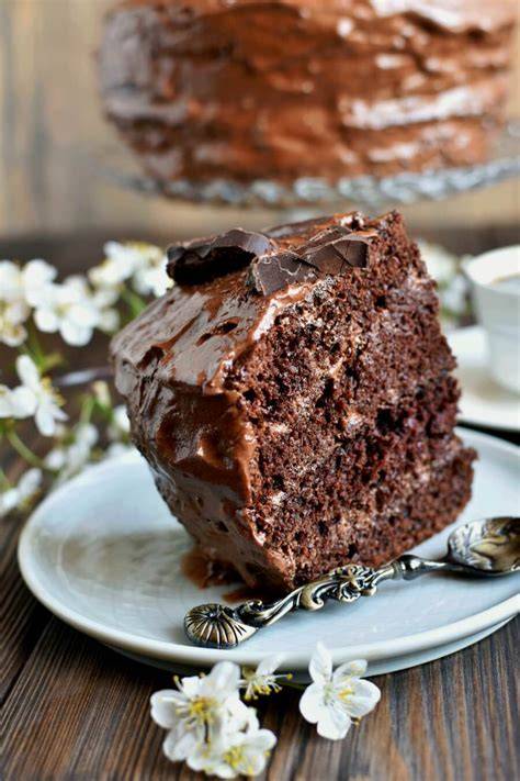 17 Easy Desserts with Few Ingredients Broma Bakery in 2020 Dark
