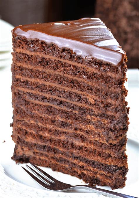 Chocolate Ganache Layer Cake Filling
