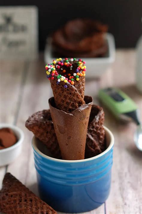 chocolate waffle cones