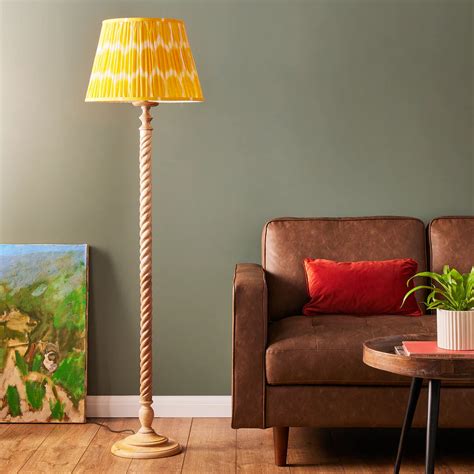 Choosing Floor Lamp Shade Material