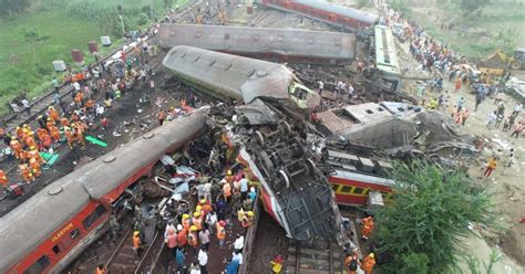 choque de trenes en la india