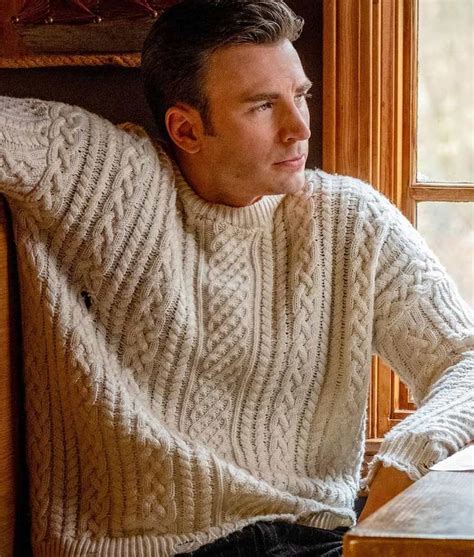 chris evans white sweater knives out