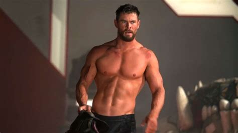 chris hemsworth diet and workout