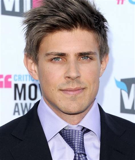 chris lowell tv shows