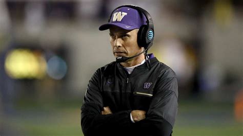 Despite program’s rise, UW’s Chris Petersen continues search for