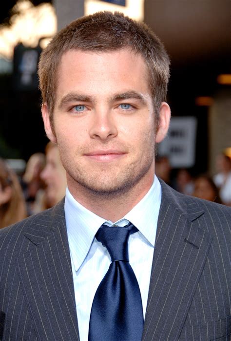 chris pine how old