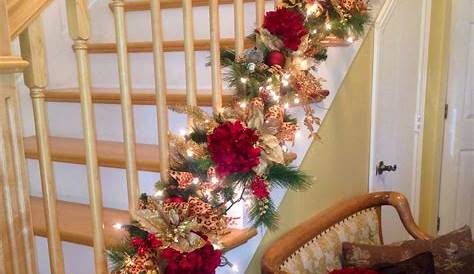 Christmas Decorating Ideas For Stairs And Hallways