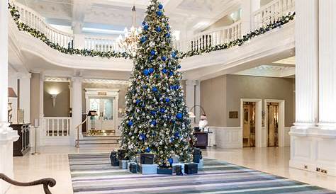 Christmas Decoration Ideas For Hotel Lobby