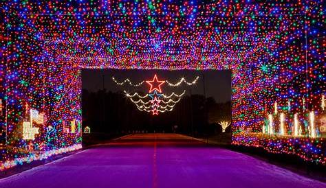 Christmas Lights Drive Thru 13 Of The Best Light Displays In Texas