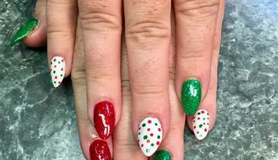 Christmas Nails Red And Green Dots