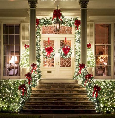 25 Creative Outdoor Christmas Ideas for Front Porch decoration
