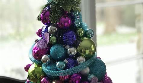 Christmas Tree Jewel Decorations Deck The s With s And Baubbles