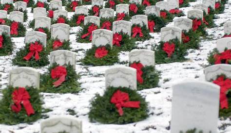 Christmas Wreaths Veterans Graves