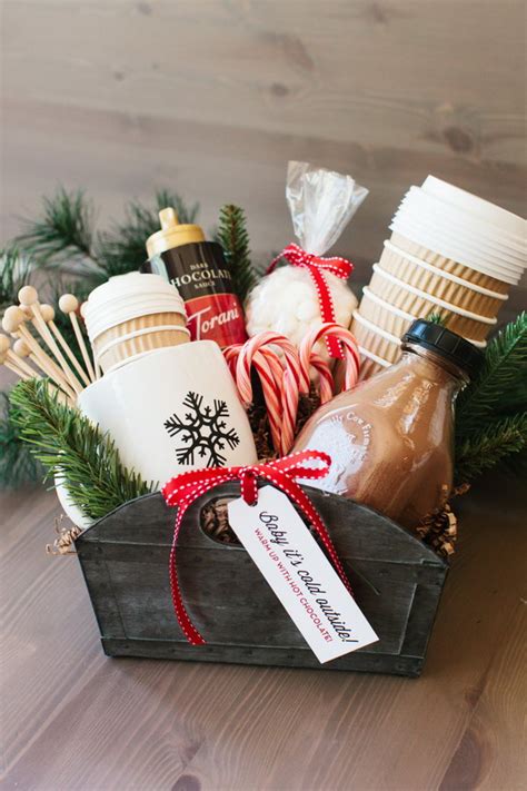 christmas gift baskets under $20