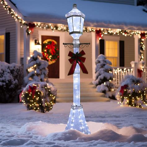 Christmas Lamp Post White