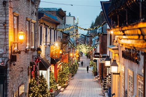 christmas markets in old montreal