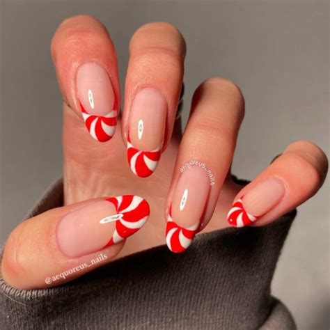 Christmas Nails Peppermint French Tips