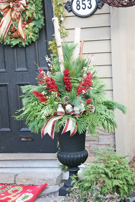 How to Make Outdoor Christmas Planters using Evergreen Boughs Threads