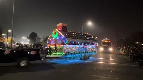 christmas parade clovis ca