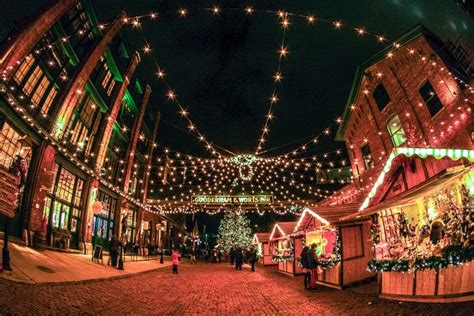 christmas stores in toronto