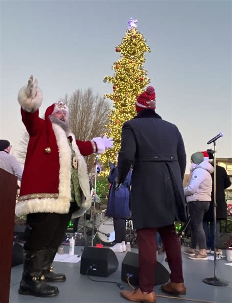 Christmas Tree Lighting Edmonds