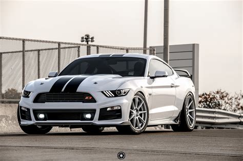 chrome and white wheels for mustang