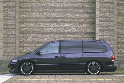 2000 Chrysler Voyager Minivan Specifications, Pictures, Prices